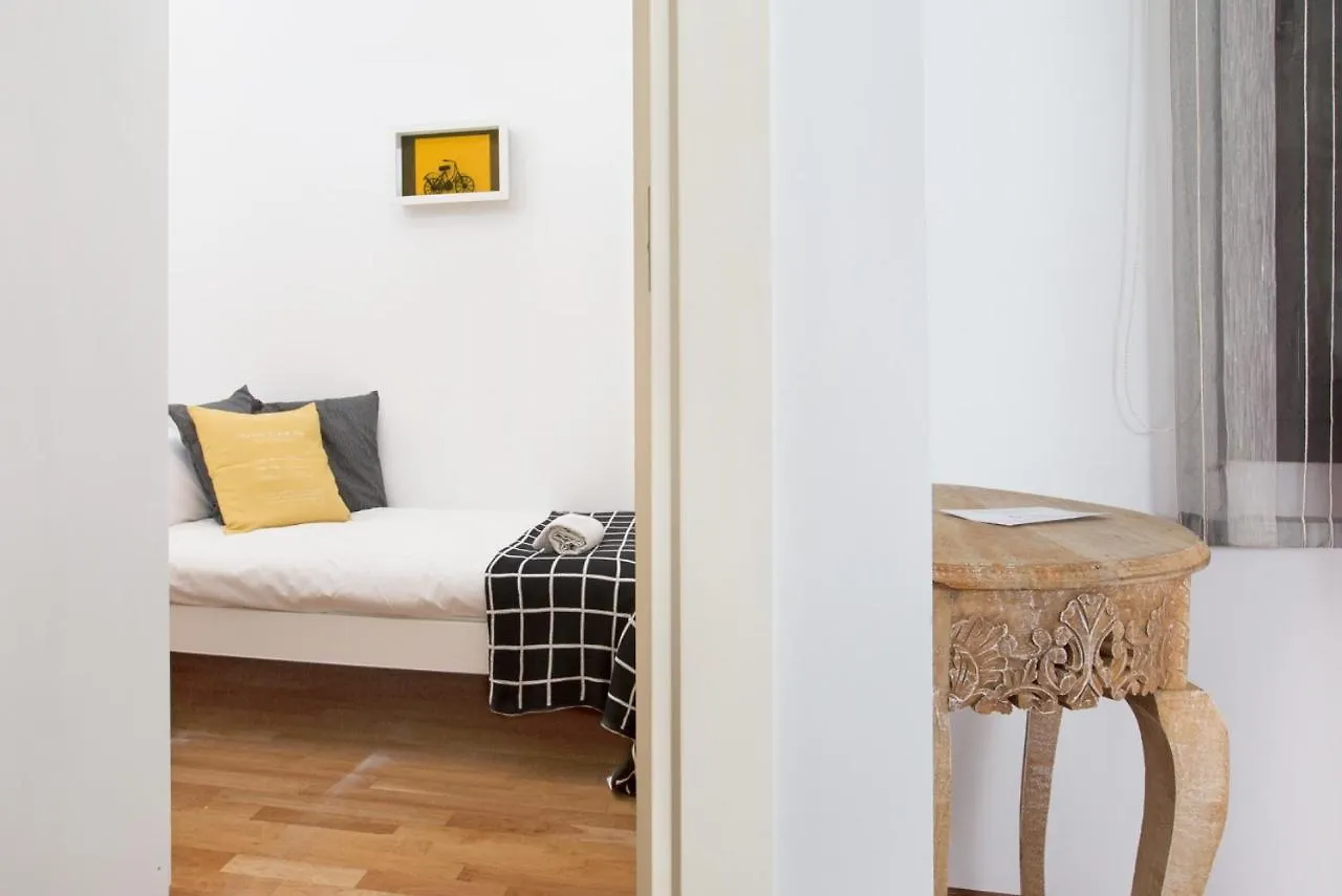 Stay U-Nique Apartments Balmes Barcelona España